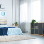 Orden y descanso: cómo un dormitorio despejado mejora tu sueño
